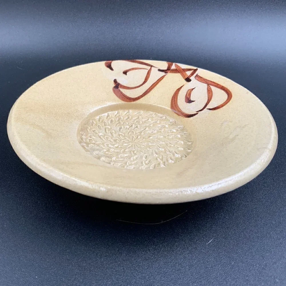 Contemporary Pottery LTD USA Handmade Garlic / Ginger Grater Plate
